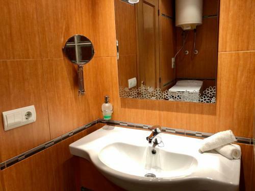 Apartamento Pineda Beach 1a L�nea de Mar & Parking