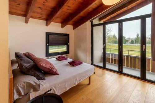 Villa La Solfa Casa Aislada Con Amplio Jard�n