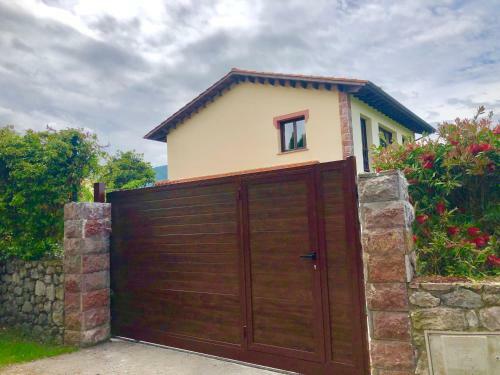 Casa Frente A Los Bufones de Pria