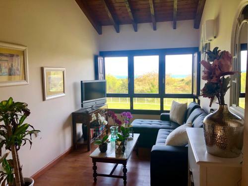 Casa Frente A Los Bufones de Pria