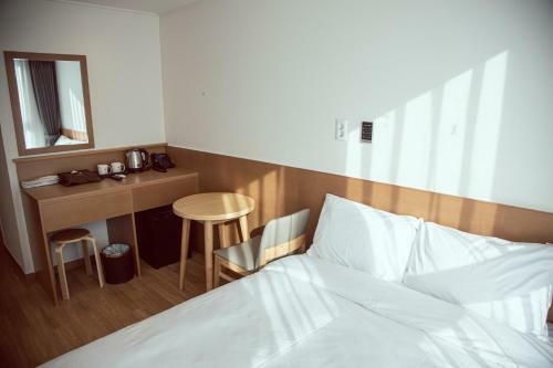 Hotel Kenny Gijang