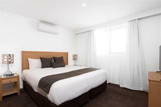 Best Western New Crossing Place Motel