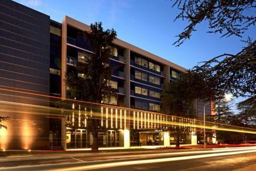 East Hotel And Apartments