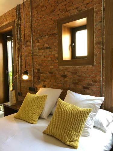 Hostal 13 Suites
