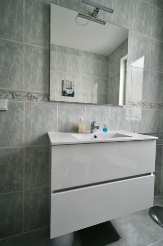 Apartamento C�ntrico Reformado Junto Plaza Guzm�n