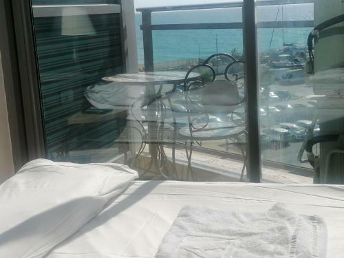 Apartamento Okeanos Bamarina Private