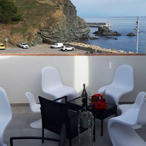Apartamento Port de Llan�a , La Miranda