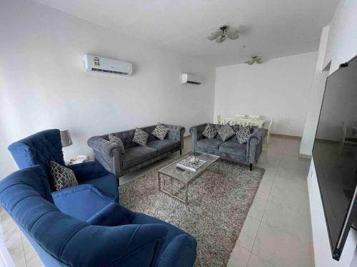Apartamento Quality Furnished 3bd/2bathroom Unit.