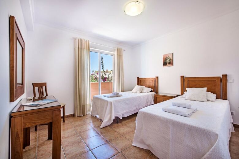 Hotel Jardim Da Meia Praia
