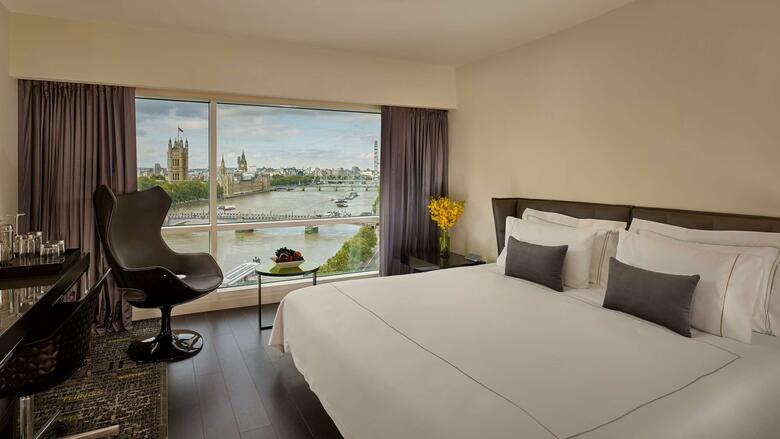 Hotel Park Plaza Riverbank