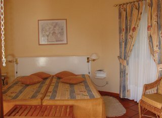 Hotel Cabanas De S.jorge Village