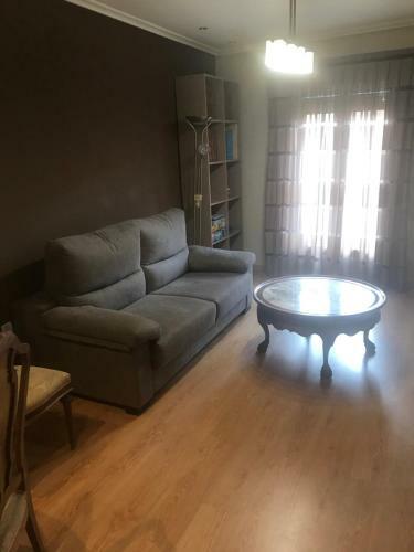 Calle San Bartolom�, 7 - 2. Piso Tur�stico