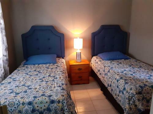 Apartamento Airbnb Moon Gate West