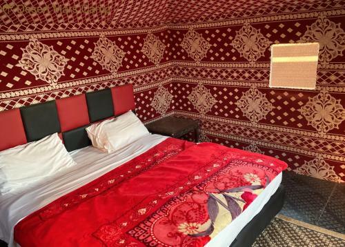 Desert Mars Camp & Tours