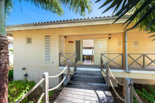 Hotel Bonaire Luxury Suites By Vrhost