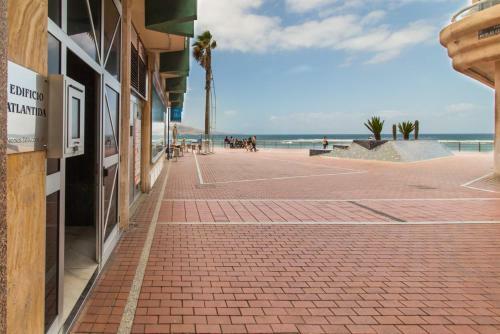 Nice Apartment In Front The Beach