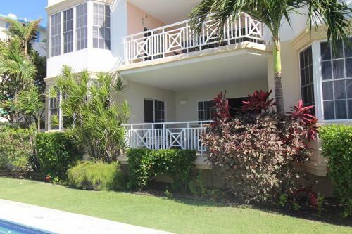 Beachfront Apartment In St. Lawrence Gap - Close To Your Every Need