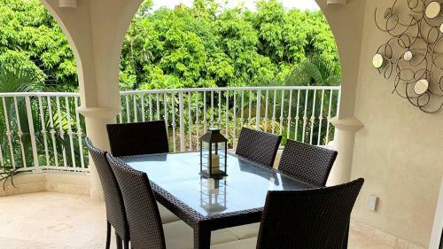 Royal Apartment At Westmoreland