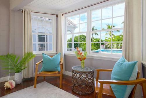 3/br 3/ba Character Home In Governors Harbour!