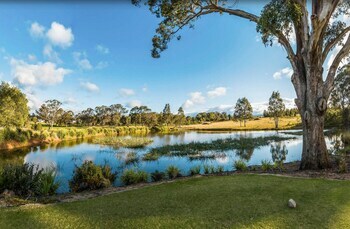 Hotel Chateau Elan At The Vintage Hunter Valley