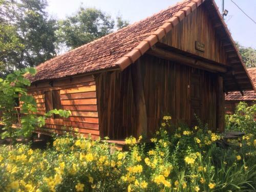 Lodge Troh B?'s P? Lang Homestay