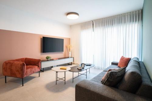 Amazing Beach Apartment With Fantastic View!