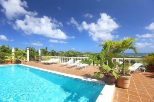 Ocean View Luxury Villa Mansion. Sleeps 22