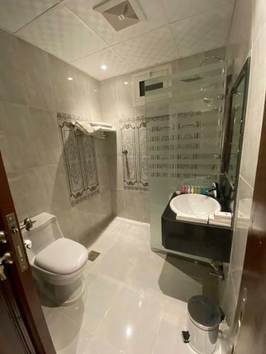 ???? ????? Thekra Hotel