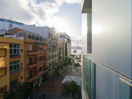 Apartamento Luxurious Apt - Side Sea Views - Aircon
