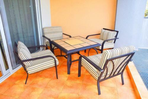 Luxurious Townhouse In Los Cristianos