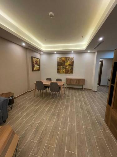 Hotel Mirada Purple - Zahra