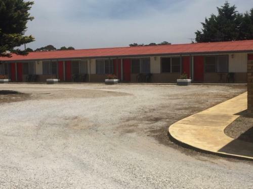 Governors Hill Motel