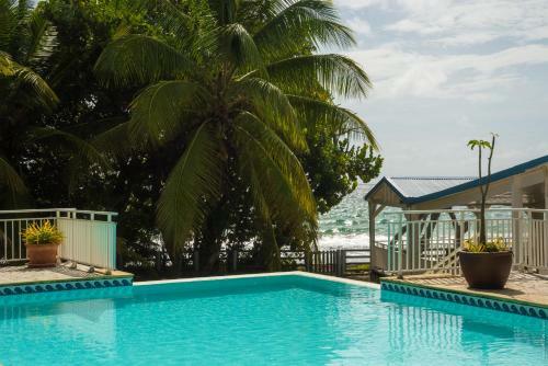 Villa Les Amandiers 8 Chambres Face � La Mer!