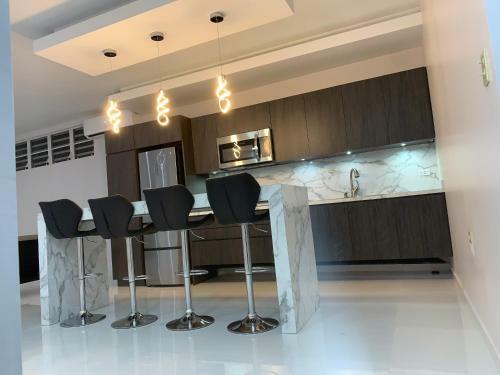 Entire Elegant House @guaynabo City