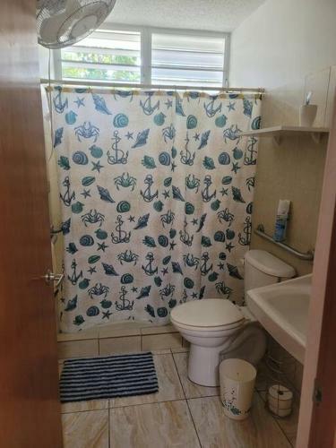 Kasa Chu! Comfortable 3 Bedrooms/ 2 Bathrooms House!