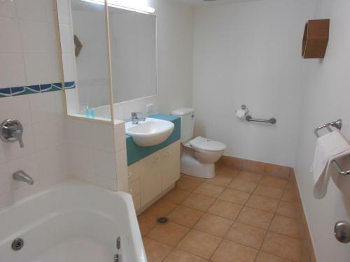 Aparthotel Riviere On Golden Beach