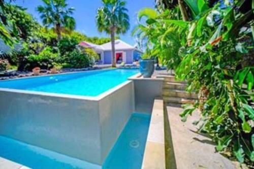 Villa White Piscine � D�bordement