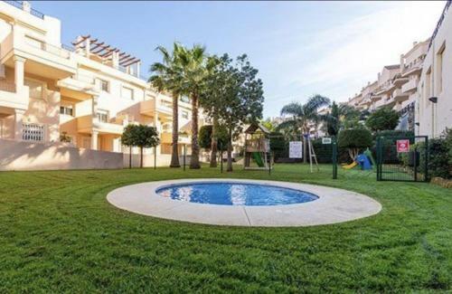 3-bed 3 Bath Sea & Mountain View Apartment