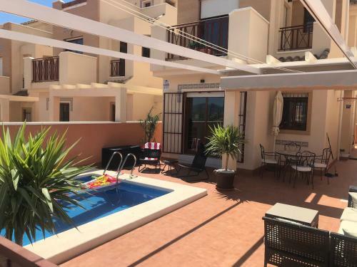 Villa In Mazarr�n With Swimmingpool