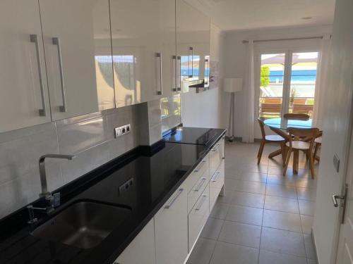Villa Santa Ana Suites 24