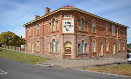Motel Central Springs Inn