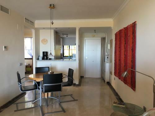 Apartment Mit Atemberaubenden Blick �ber La Cala Golf