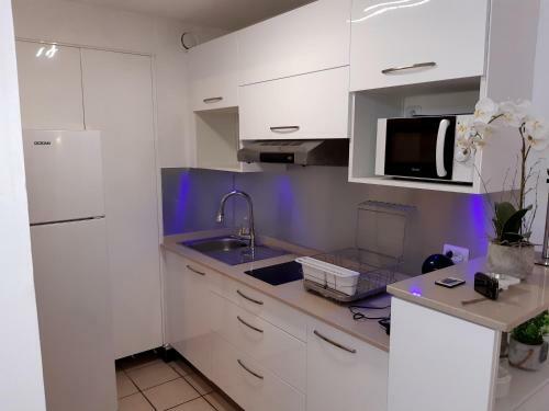 Apartamento Studio Climatis� - Piscine-plage - 1 � 2 Personnes