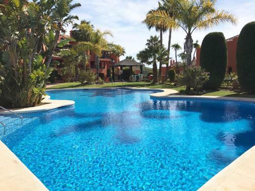 Luxury Sea View Apartment, 3 Bedrooms, Wifi