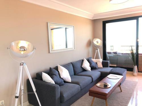 Luxury Sea View Apartment, 3 Bedrooms, Wifi