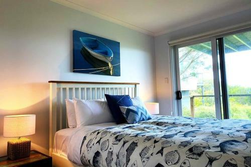 Apollo Ocean Blue ~ Oceanview ~wifi ~pet Friendly