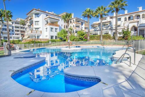 Penthouse In Calahonda Park