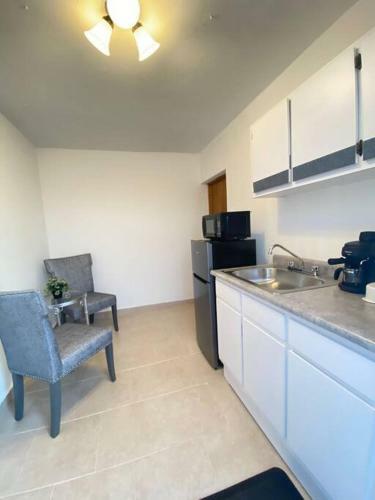 Apartamento Lovely And Comfortable 1- Bedroom Studio