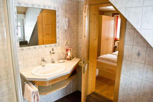 Hostal Pension Waldesruh/halseralm