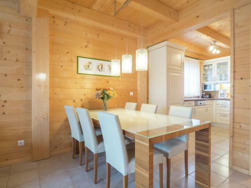 Chalet Alpenrose